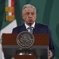 AMLO niega opacidad por acuerdo sobre obras de infraestructura; es “para agilizar trámites”