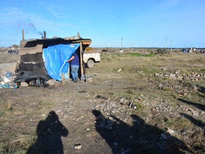 Luego de una dura negociación, desactivaron la toma de tierras en Allen
