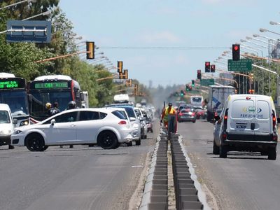 La avenida Enrique Mosconi se encuentra en un limbo legal entre la Municipalidad y Nación