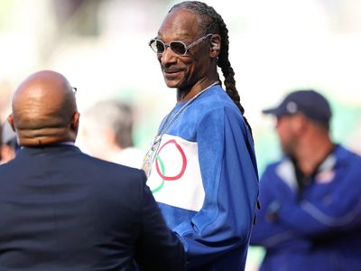 El rapero estadunidense Snoop Dogg portará la llama olímpica en Saint-Denis