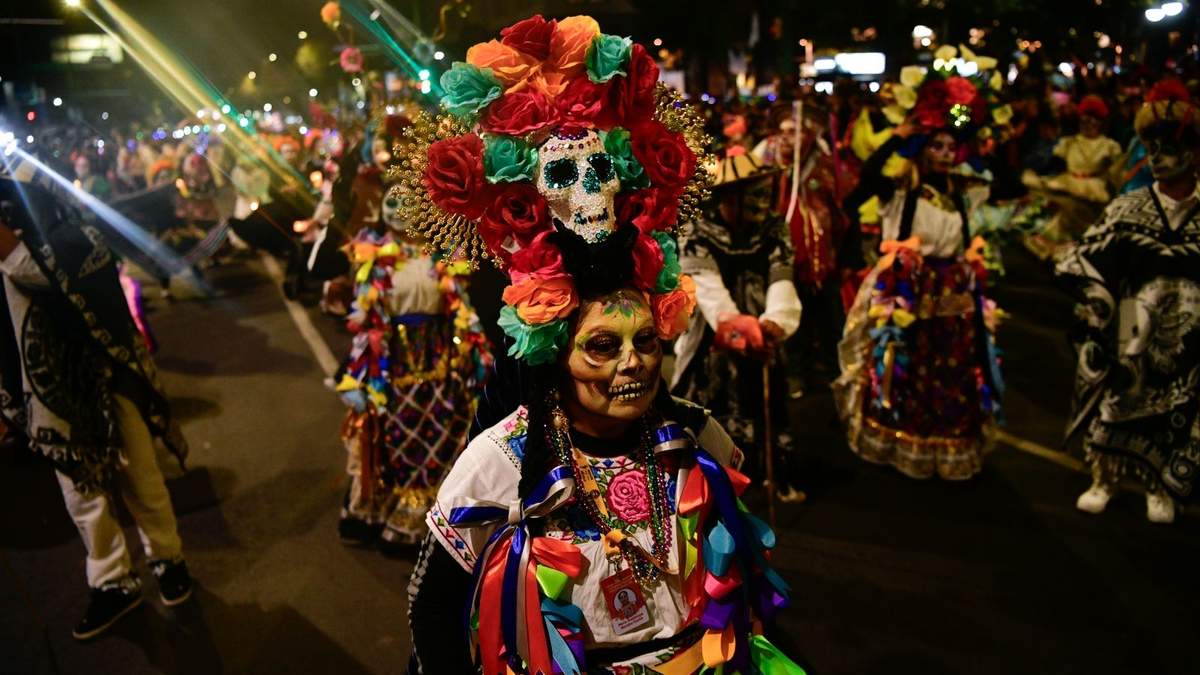 Mega Procesión de las Catrinas