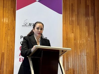 Piden que esposo de presidenta del IEEM renuncie al gobierno mexiquense por riesgo de parcialidad
