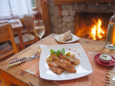 Piden soluciones alternativas para la crisis en la gastronomía de la Patagonia
