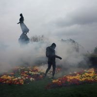 Se enfrentan policías y manifestantes en Francia
