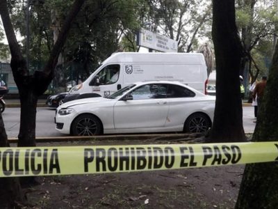 Asesinan a médico neurocirujano a bordo de su BMW en Coyoacán