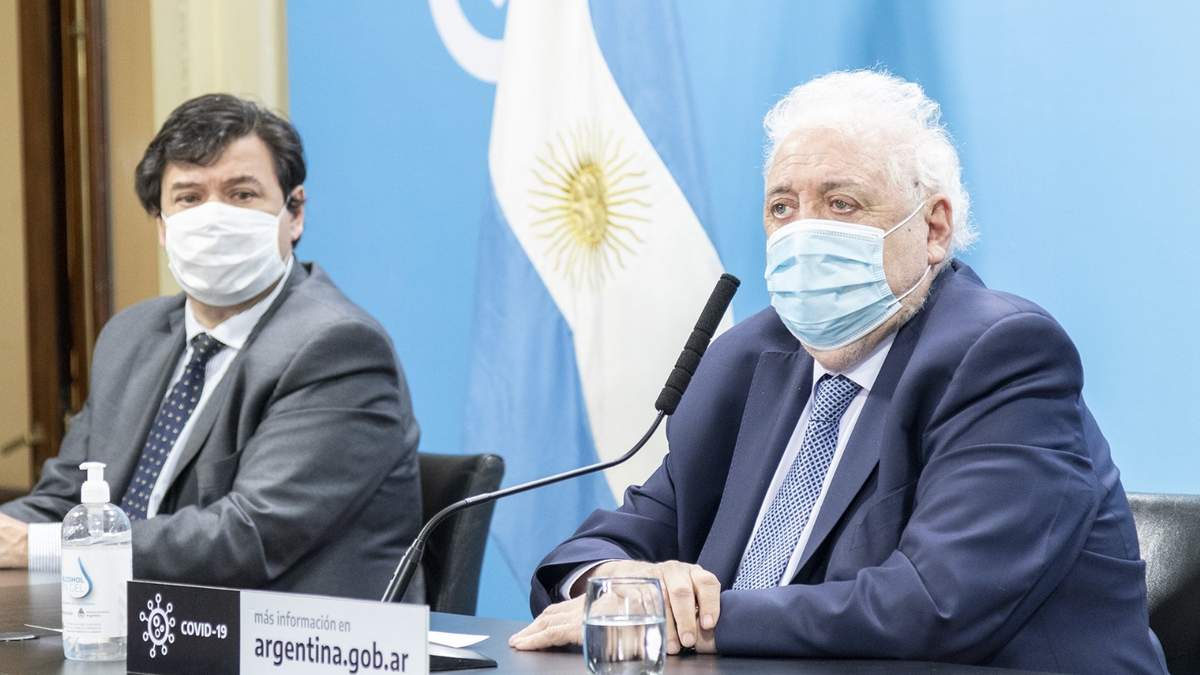 Los ministros Claudio Moroni y Ginés González García, de izquierda a derecha. Fuente: (Twitter)