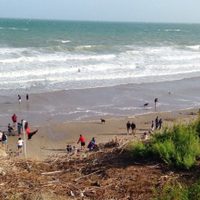 ¡No les importó la cuarentena! Ingresaron a Las Grutas infiltrados por los campos
