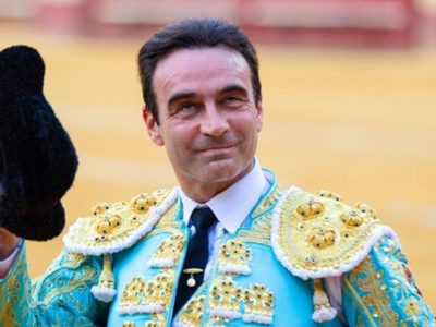 El nuevo proyecto laboral de Enrique Ponce que evidenciaría sus dos historias de amor