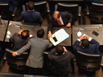 Congreso recibe iniciativa de AMLO para eliminar el horario de verano