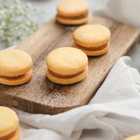 Alfajores de coco rellenos con dulce de leche sin gluten: poné la pava y disfrutalos con unos buenos mates