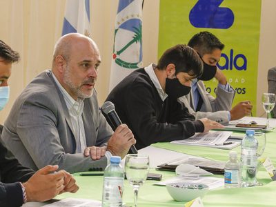 Estratégica cumbre del Gobierno de Neuquén con tres importantes intendentes