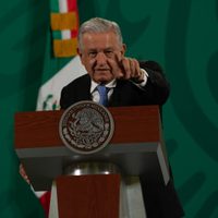 “Vamos a defender nuestro decreto”: AMLO a la AMDA por autos chocolate
