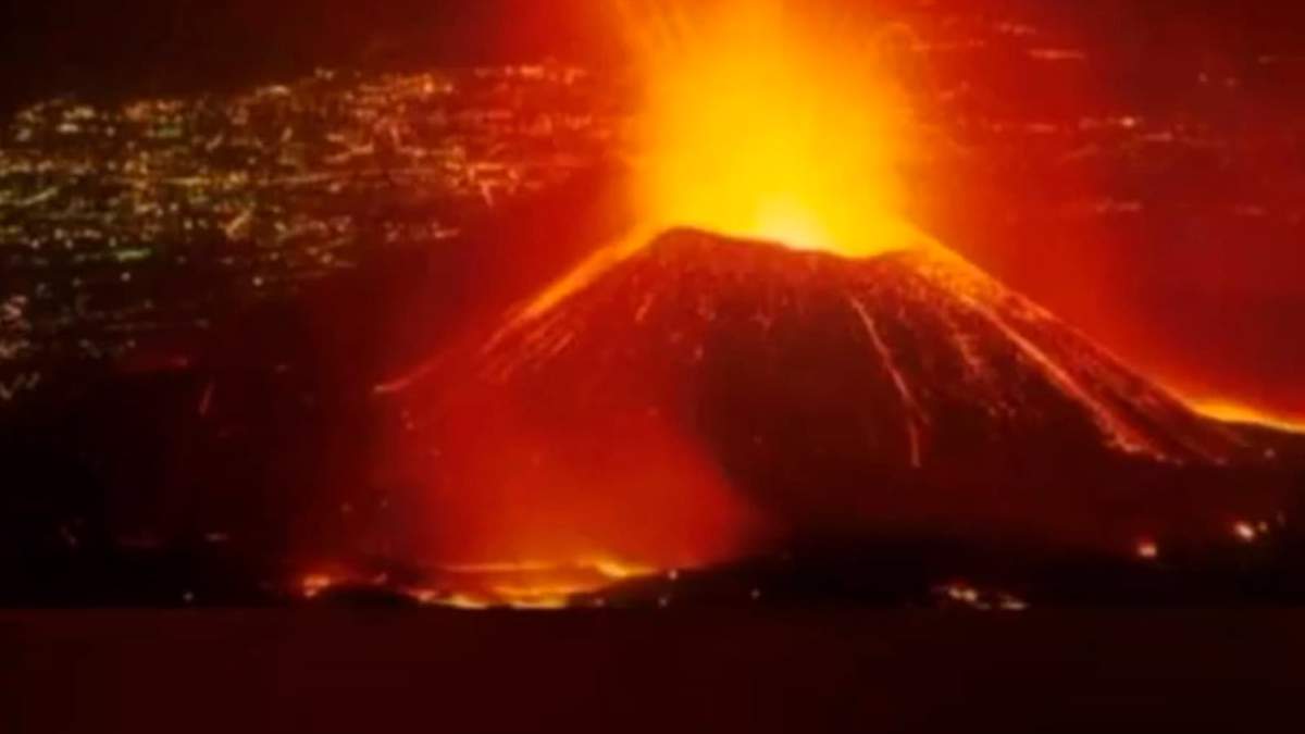 El volcán Nyiragongo, en la ciudad de Goma