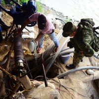 Labores de rescate en Colombia: intentan salvar a 12 mineros atrapados
