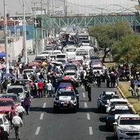 Adultos mayores de Ecatepec enfurecen por falta de vacunas contra covid-19