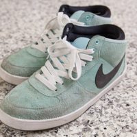 Usalas sin miedo: limpiá tus zapatillas de gamuza con este método casero y efectivo y dejalas como nuevas