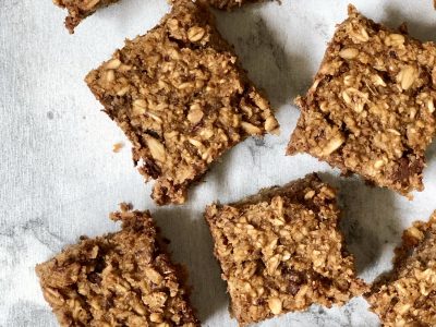 Cuadraditos de banana y avena: poné la pava y disfrutalos con unos mates bien calentitos