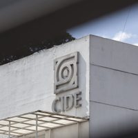 Cancelan la maestría de periodismo del CIDE; avisan a profesores un día antes