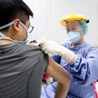 Japón intenta desesperadamente acelerar su campaña de vacunación en el país