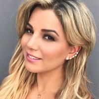 "¡Mamacita!" Aleida Nuñez se voltea y expone sus atributos con una prenda de baño ¿de hilo?