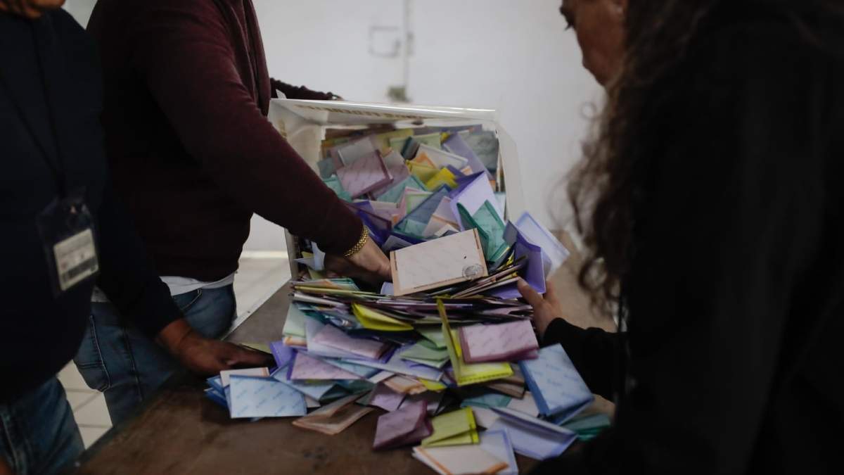 Cierre de casilllas en la elección judicial