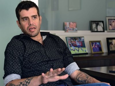 Es complicado: Carlitos Nair Menem internado y con riesgo de tener coronavirus. ¡Fuerza!