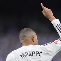 Con goles de Mbappé y Vinícius el Real Madrid venció 2-1 al Rayo Vallecano
