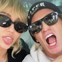 Viral: Miley Cyrus y Cody Simpson no se guardaron nada en un nuevo video