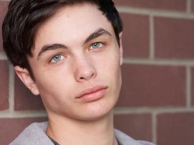 La madre de Logan Williams habló y dio detalles de la partida del protagonista de “The Flash”