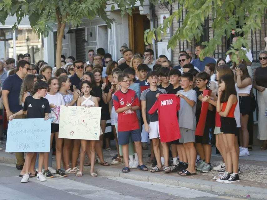 Niño de 11 años que jugaba futbol muere tras ser apuñalado