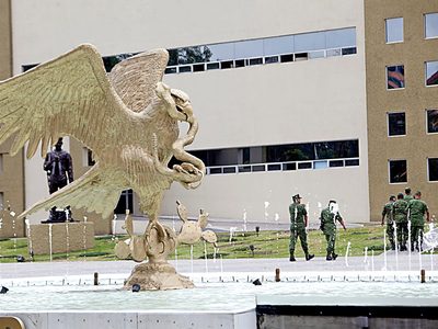 Enfrenta el Ejército demandas que le costarían 999 millones de pesos