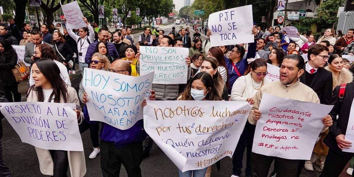 Por segundo día consecutivo trabajadores del Poder Judicial se manifiestan en el Senado