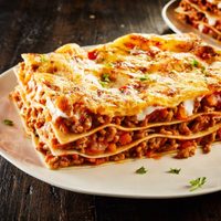 Lasagna sin horno y sin ensuciar de más: la receta fácil que vas a convertir en un clásico de cada semana