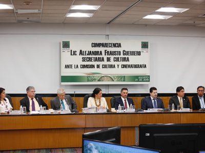 Llueven reclamos a Alejandra Frausto durante su comparecencia en la Cámara