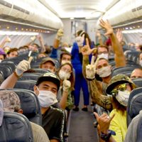 Vuelos humanitarios: repatriarán a unos 4.000 varados en el exterior