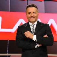 Es otro: el impactante cambio de look de Ángel de Brito