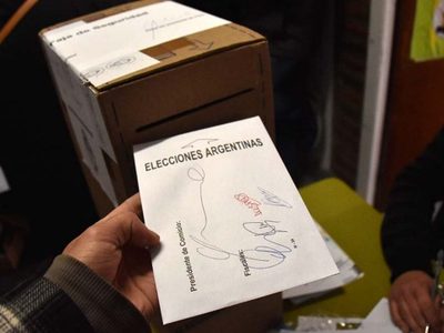 De cara a las PASO, inician los espacios cedidos para las campañas: qué se elige en cada provincia