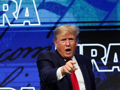 Inconmovible, Donald Trump rechazó más regulaciones e insistió en más seguridad para las escuelas