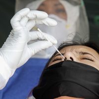 Aplican más pruebas covid-19 ante aumento de contagios en la CDMX