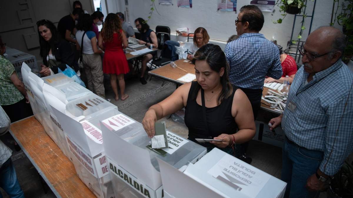 Elecciones. Observadores neutrales