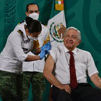 López Obrador recibe la segunda dosis de la vacuna de AstraZeneca