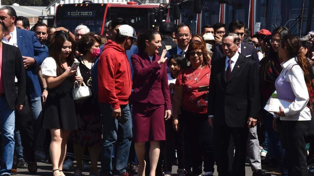 La jefa de gobierno puso en marcha los autobuses eléctricos de la Línea 3 del Metrobus