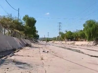 El canal detrás del Polo Judicial que desborda de mugre