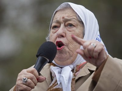 ¡A casa! De Bonafini quiere que indulten a los presos políticos por el coronavirus