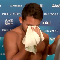 Kevin Berlín quebró en llanto por perder medalla en clavados en París 2024