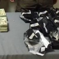 Cae sujeto por contrabando de 110 mil dólares en aduana de NL