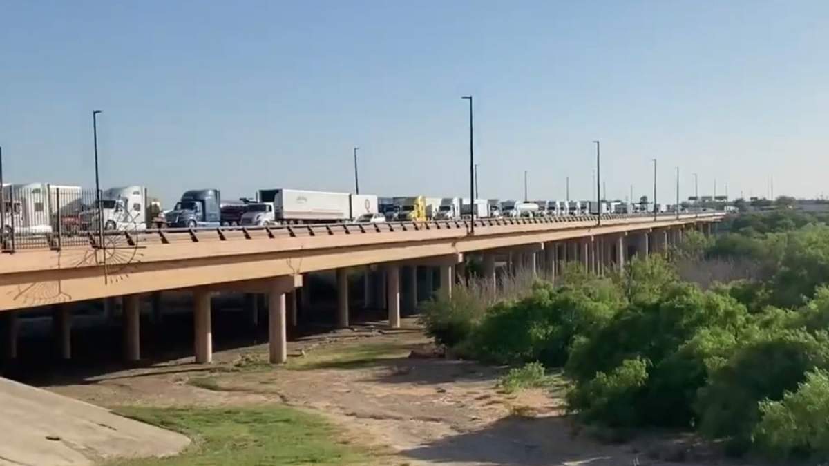 El cruce fronterizo en Laredo