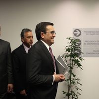 Guajardo y Rubio encabezan comitiva mexicana que discutirá 30 temas del TLCAN