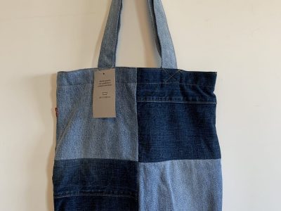 No tires esa remera vieja: sin máquina de coser, transformala en el bolso playero más chic y que todas van a envidiar