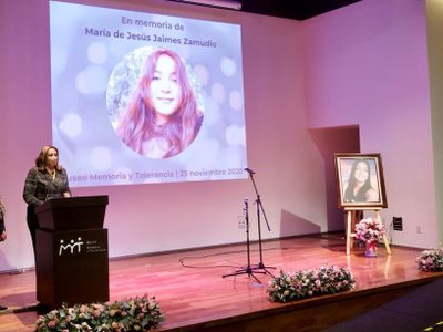 Arte en memoria de "Marichuy", estudiante del Poli asesinada por un maestro